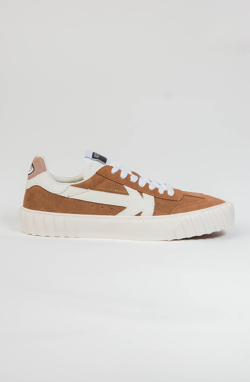 Kaotiko Keoni Low Vega Cognac-Sneaker