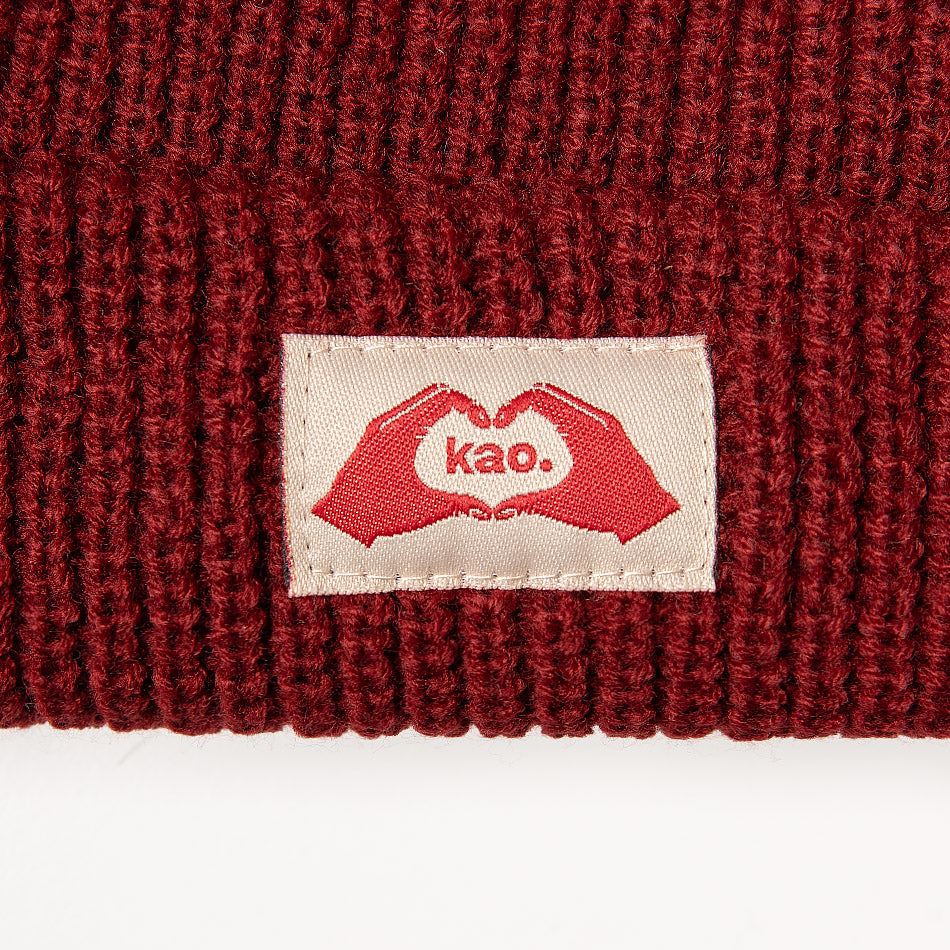 Gorro Heart Hand Kao. Maroon