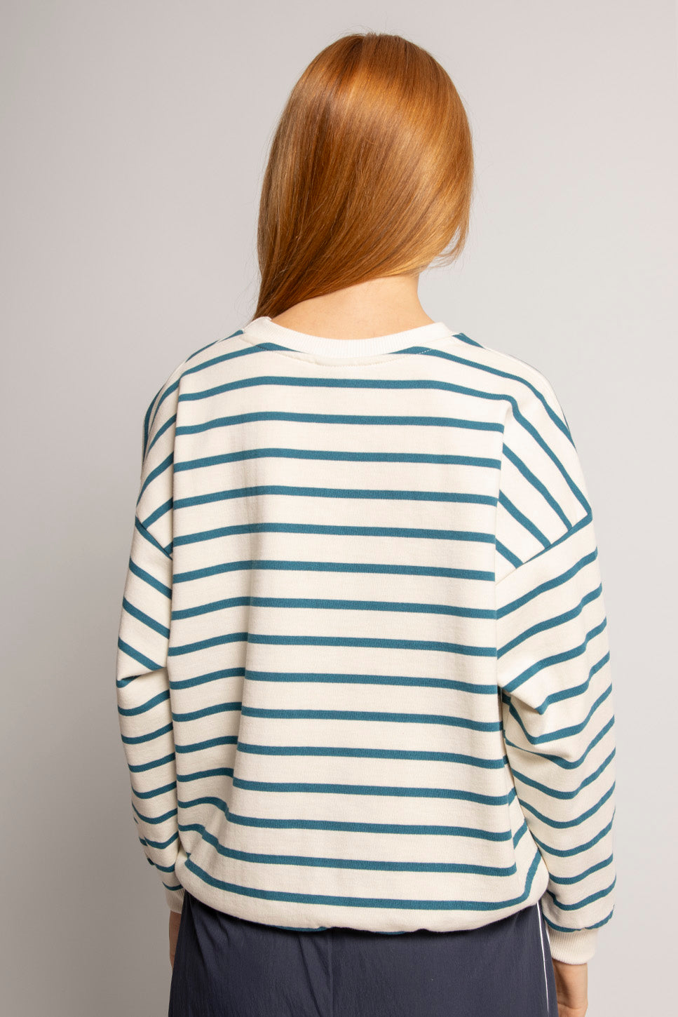 Gestreiftes Sweatshirt in Blau/Elfenbein