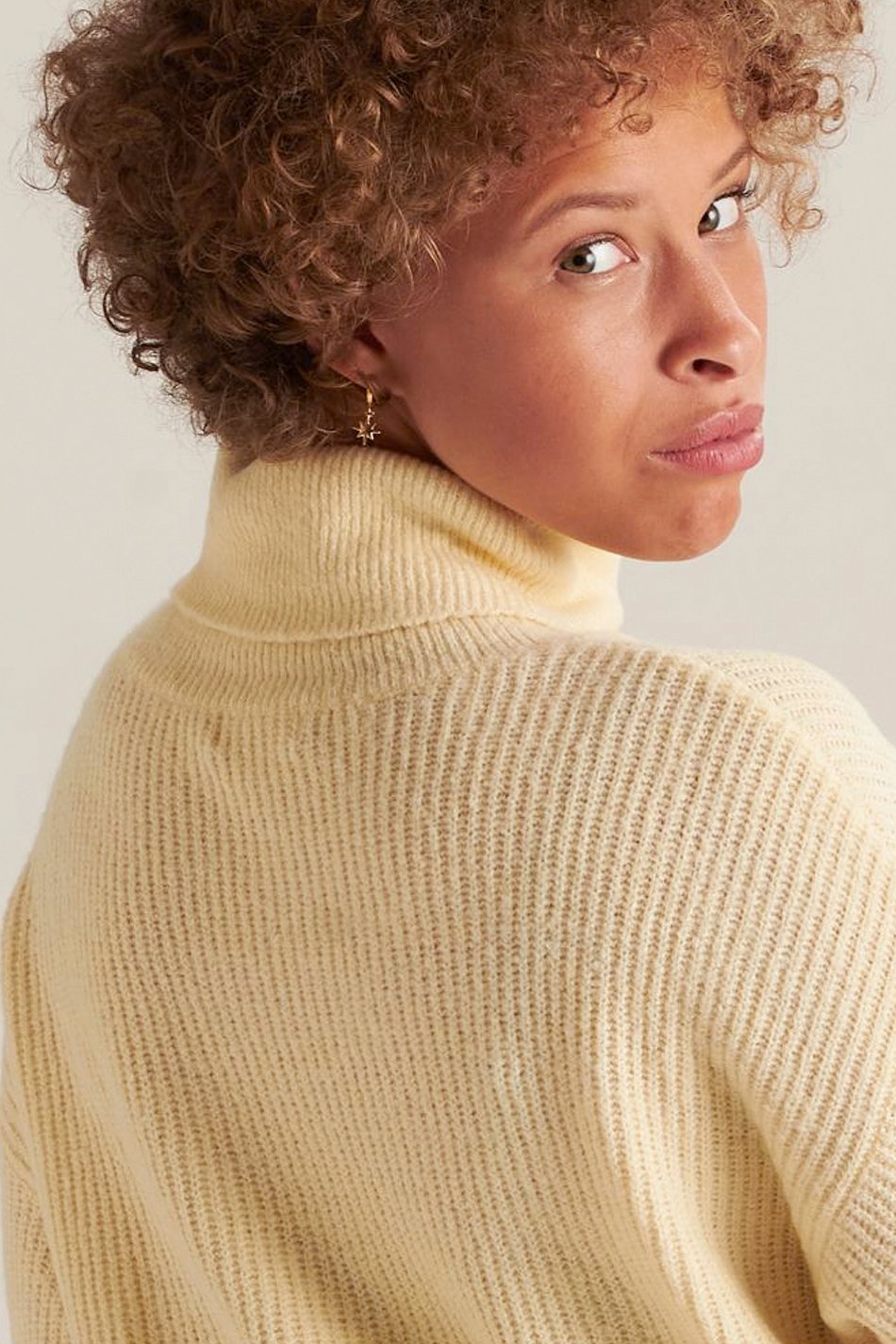 24 Colours Light Yellow Sweater