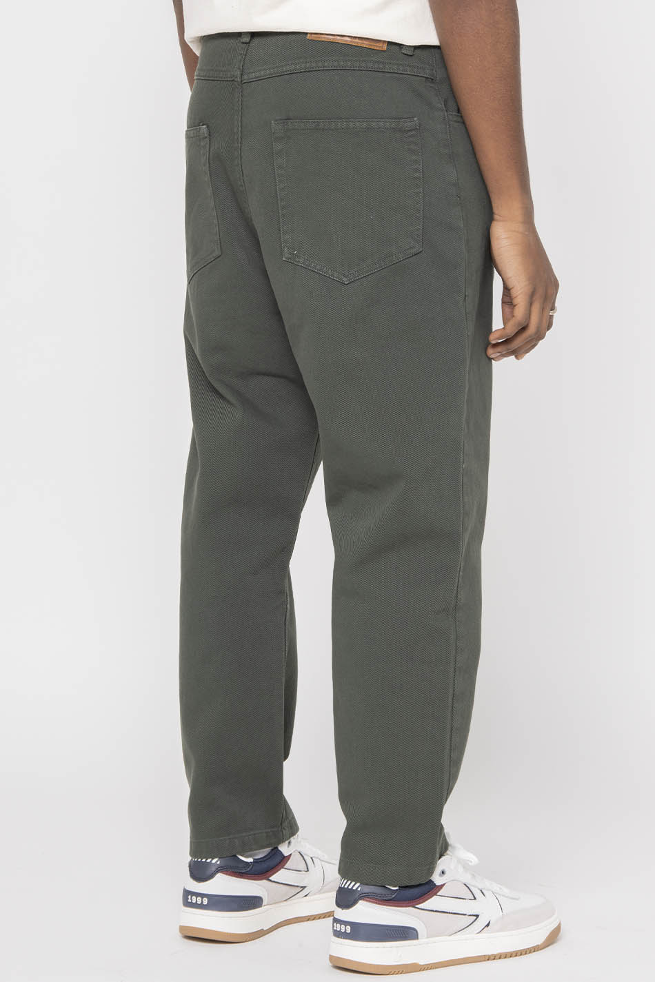 Regular Cropped Dark Army Hose