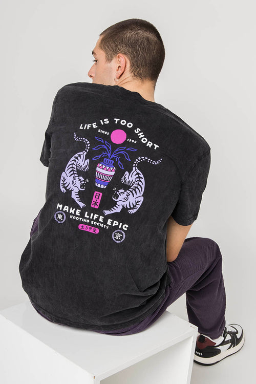 Camiseta Washed Make Life Epic