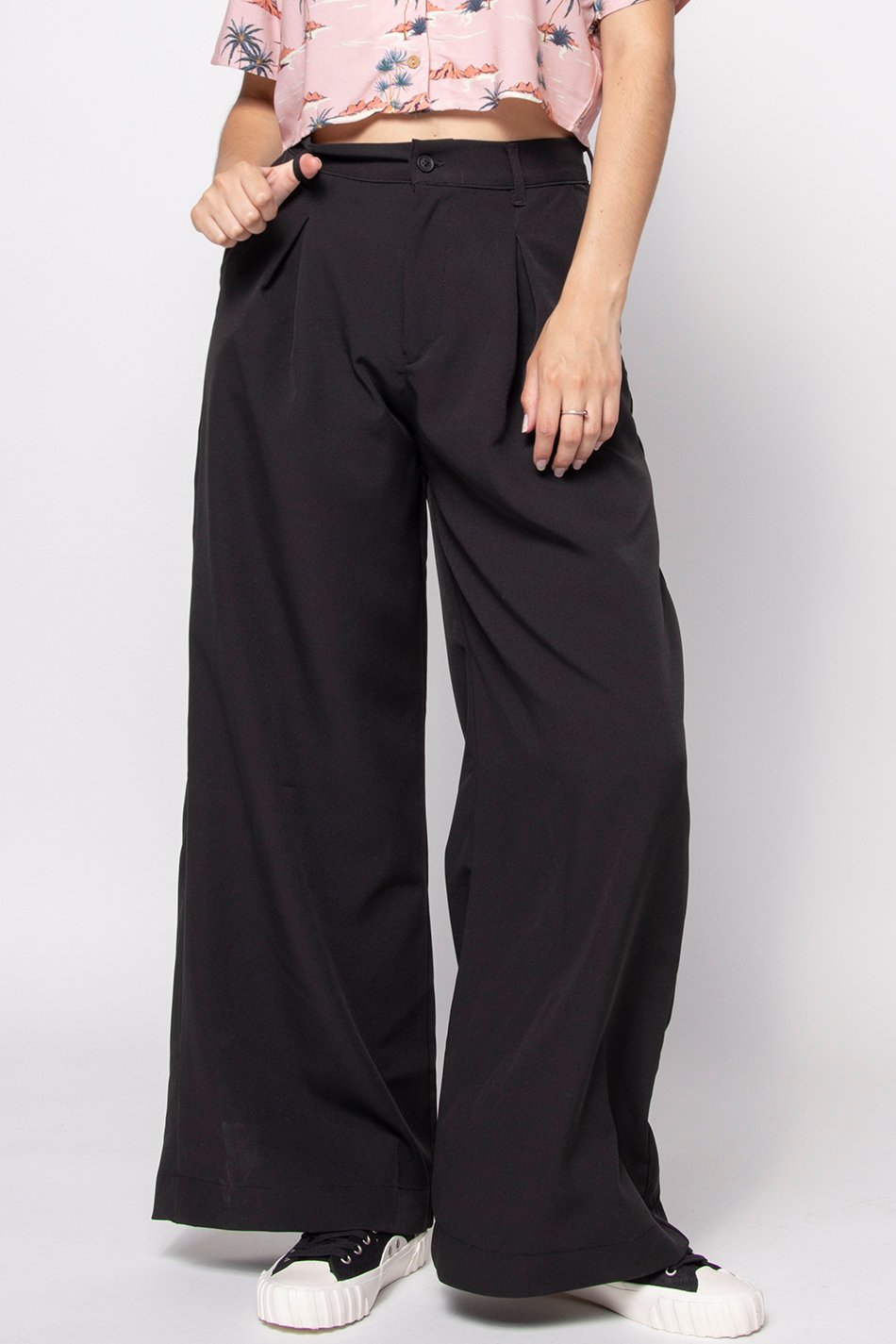 Wide Leg Pinzas Black Hose