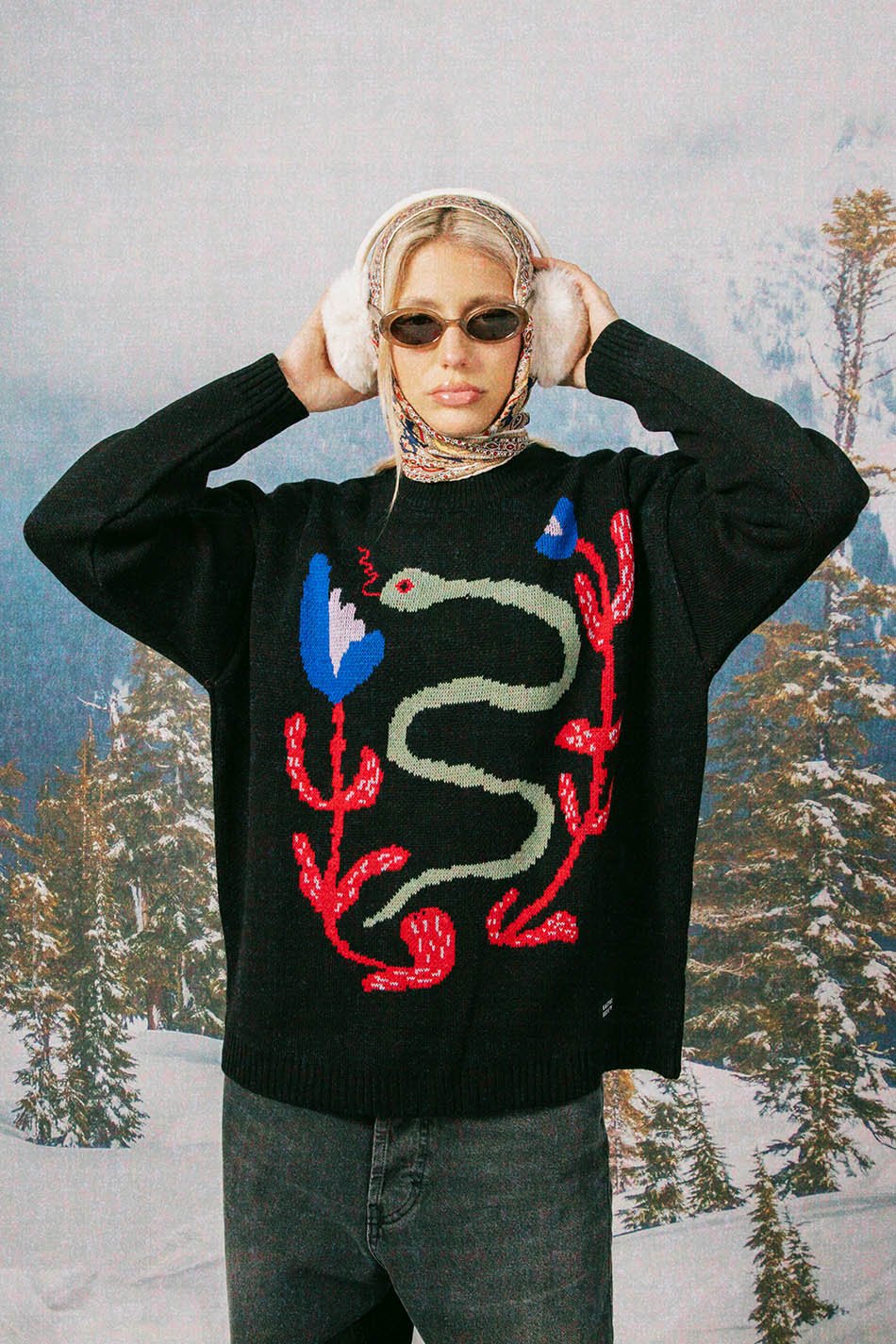 Pullover Snake Flowers Black