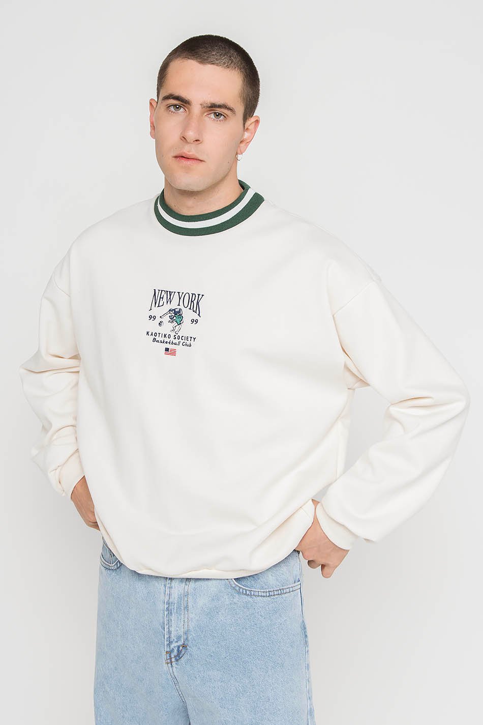 New York Basketball Ivory Sweatshirt