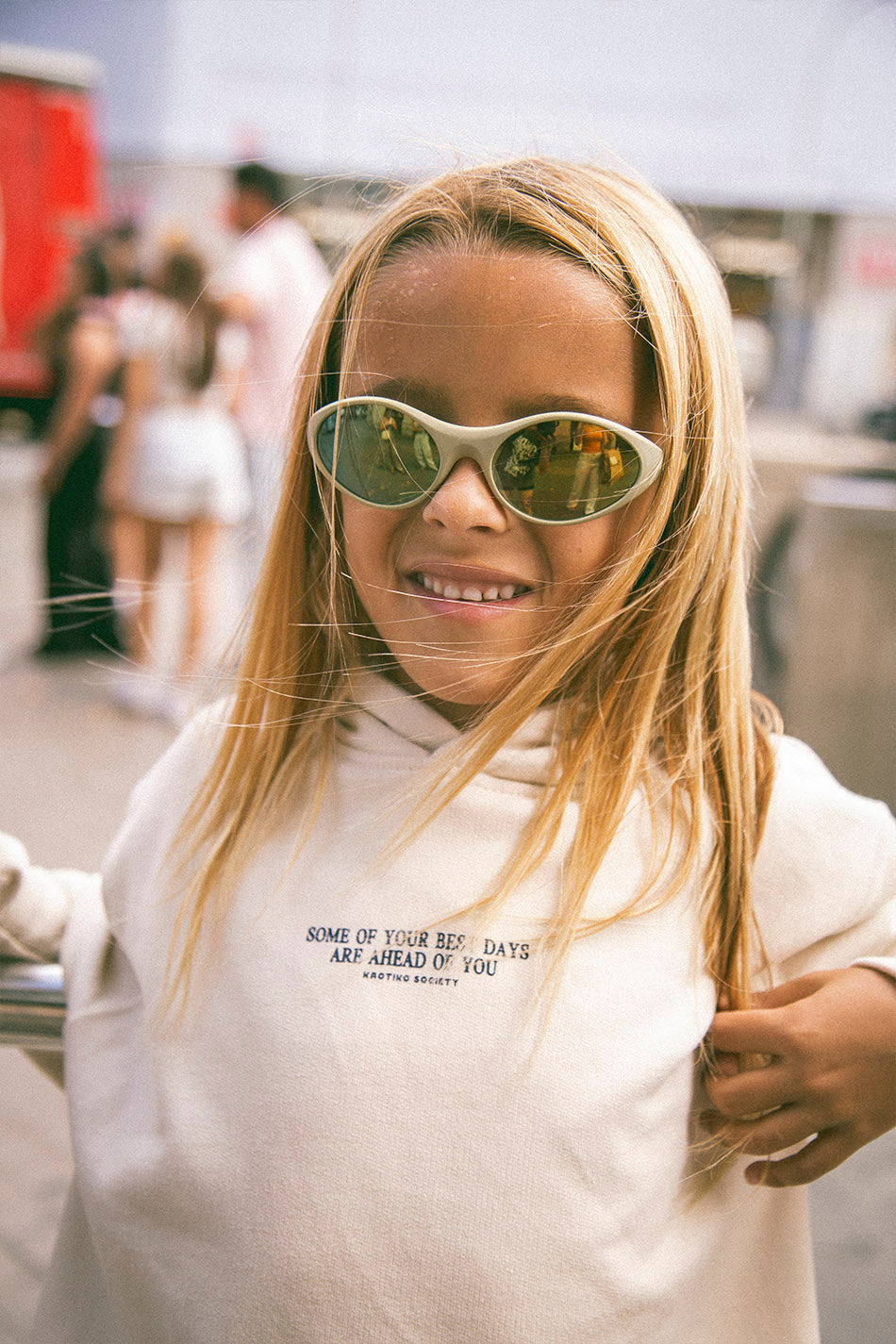 Walking On Sunshine“-Sweatshirt in Elfenbeinfarbe